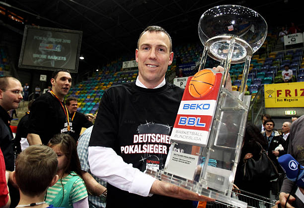 是对他的职 是对他的职