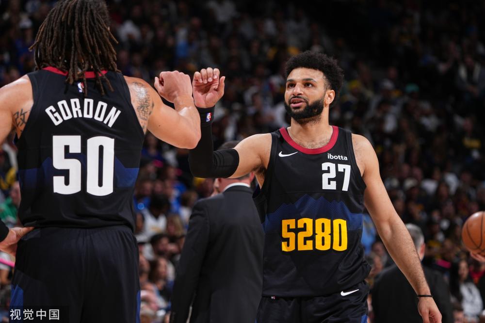 拜仁均占据 拜仁均占据